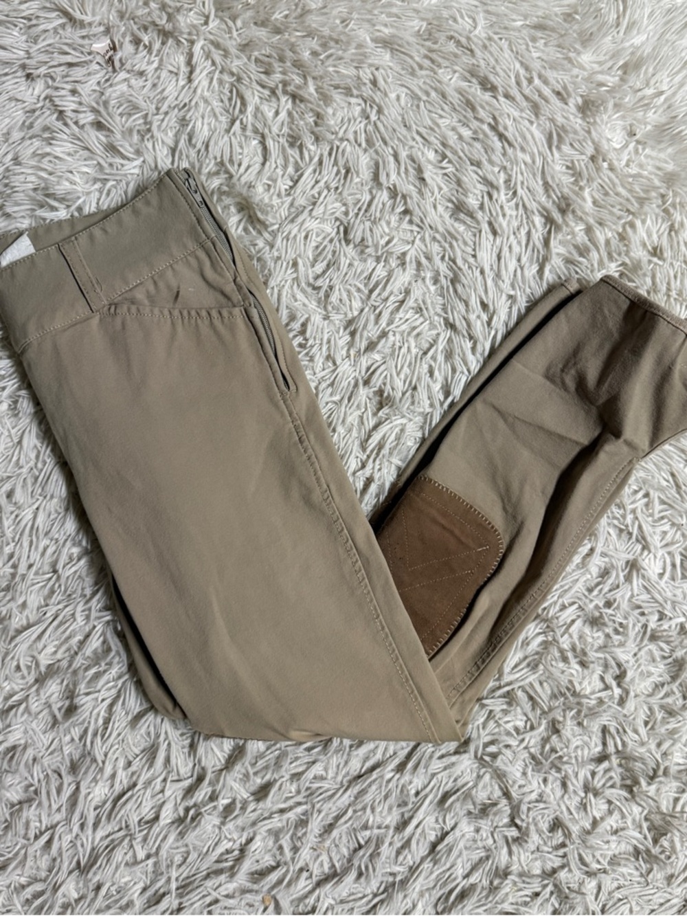 Women’s Size 24R Tan Shires Knee Patch Horseback Riding Breeches
